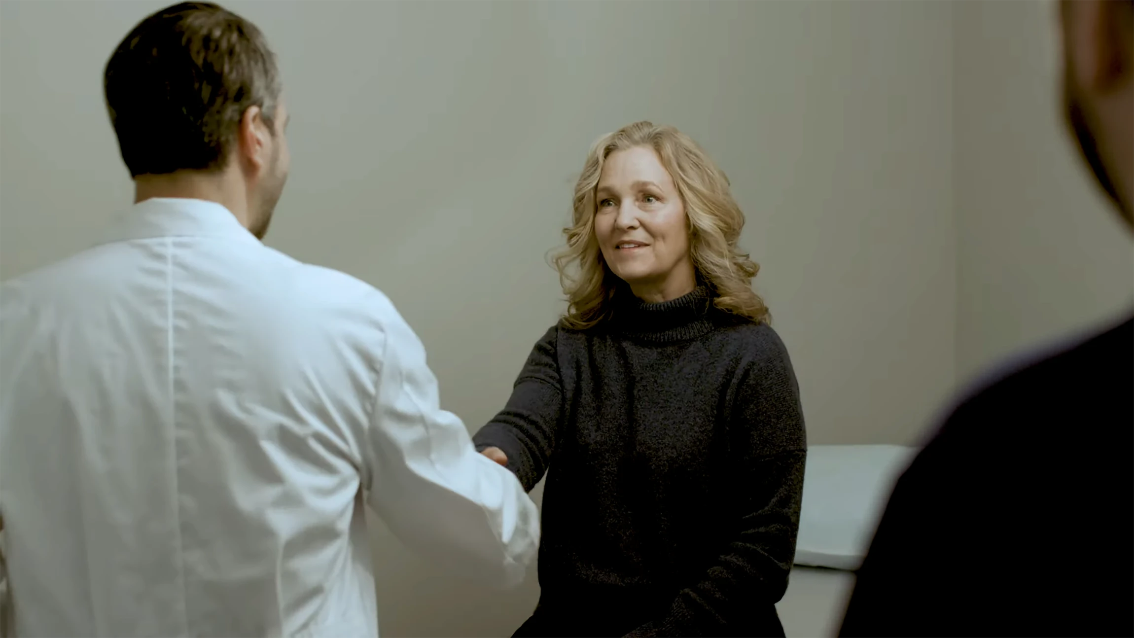 VIS doctor consulting with patient about treatment options